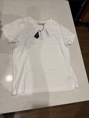 Aritzia White Short-Sleeve Crewneck Tee
